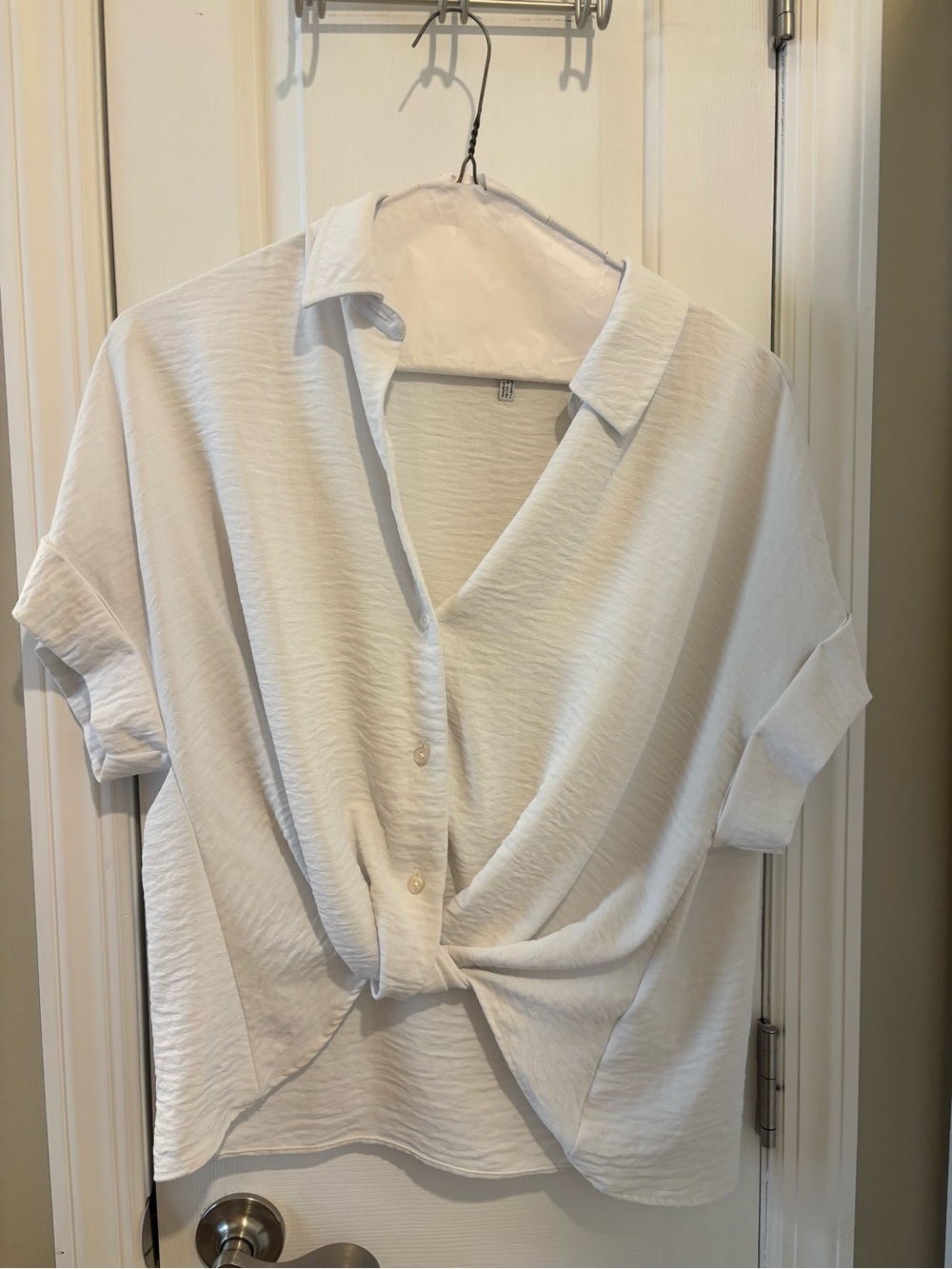 Dkny White Short-Sleeve Knot-Front Button Down Shirt